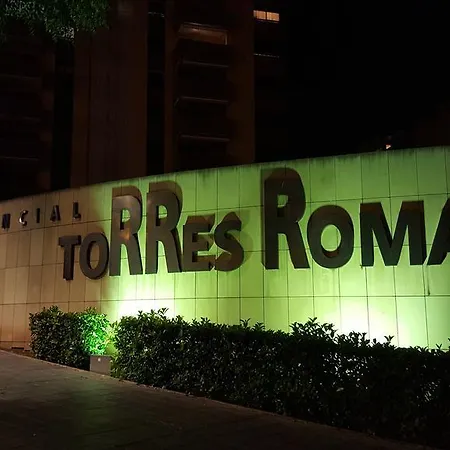 Residencial Torres Roma Διαμέρισμα *